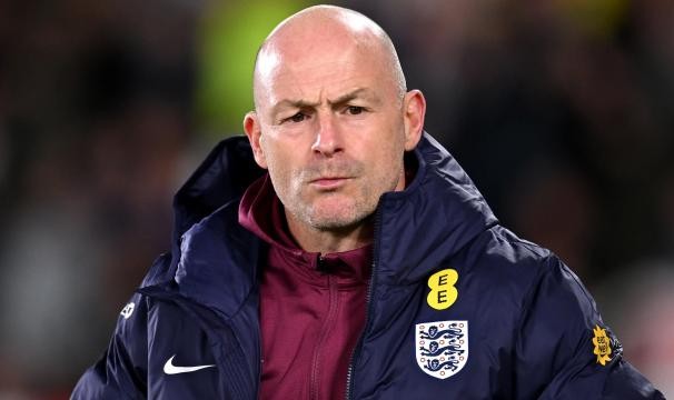 半岛体育APP下载-卡斯利：英格兰应由世界级主帅执教 未零封很可惜